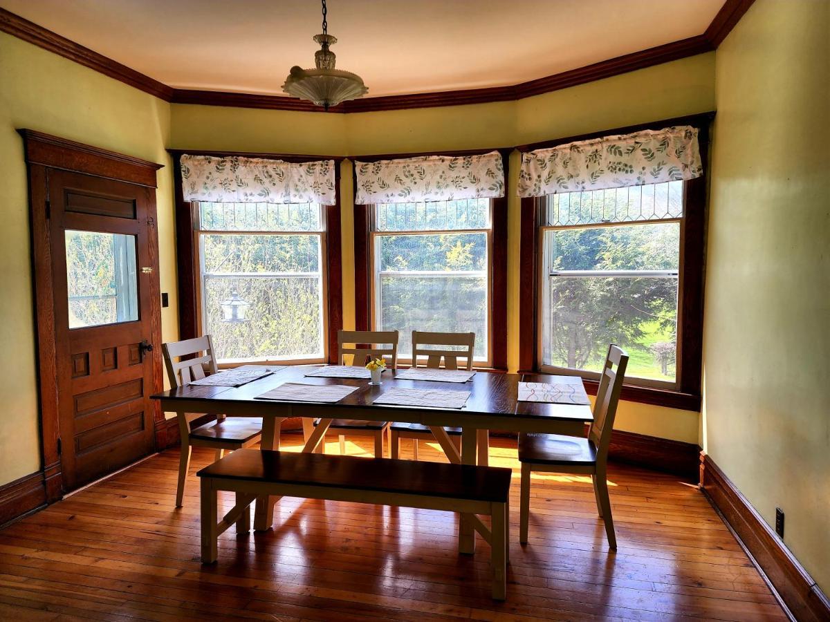 Basecampwv-Durbin. Spacious 4 Bedroom House W/Yard Экстерьер фото