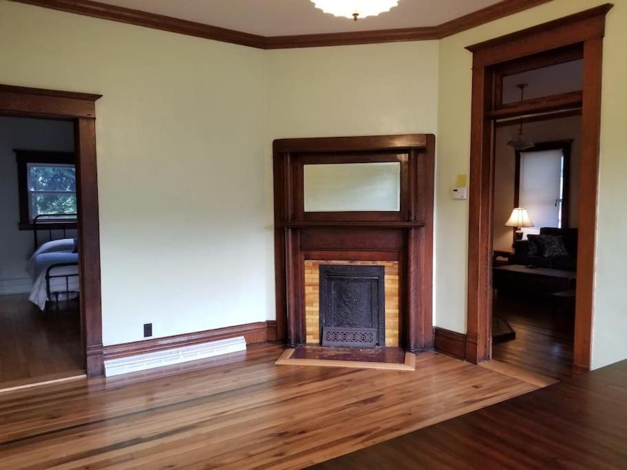 Basecampwv-Durbin. Spacious 4 Bedroom House W/Yard Экстерьер фото